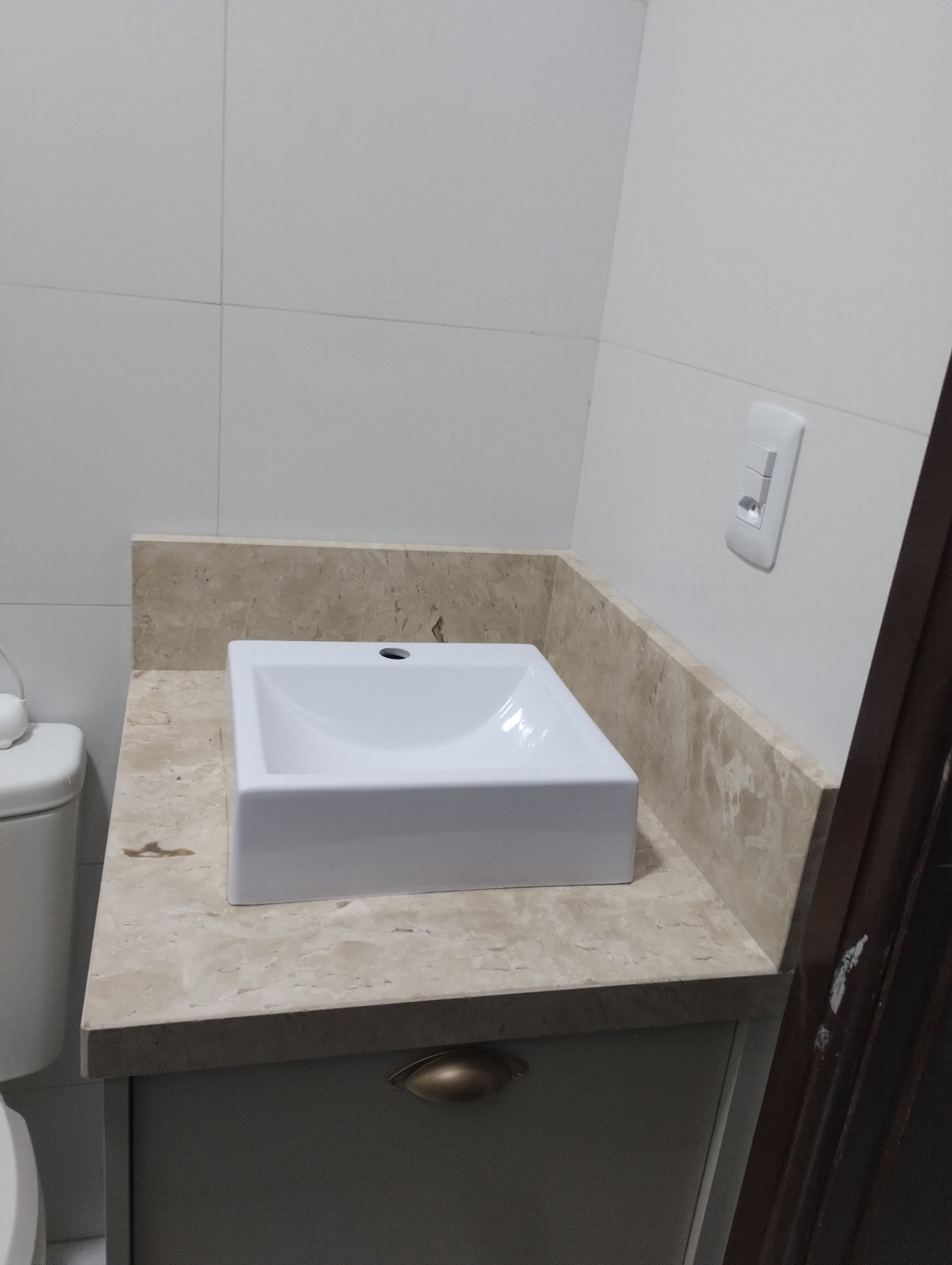 Banheiro Travertino Bahia