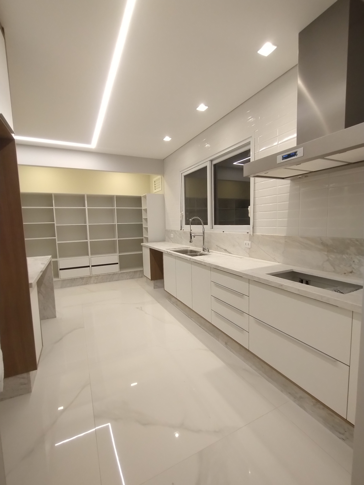 Cozinha Linear Branca
