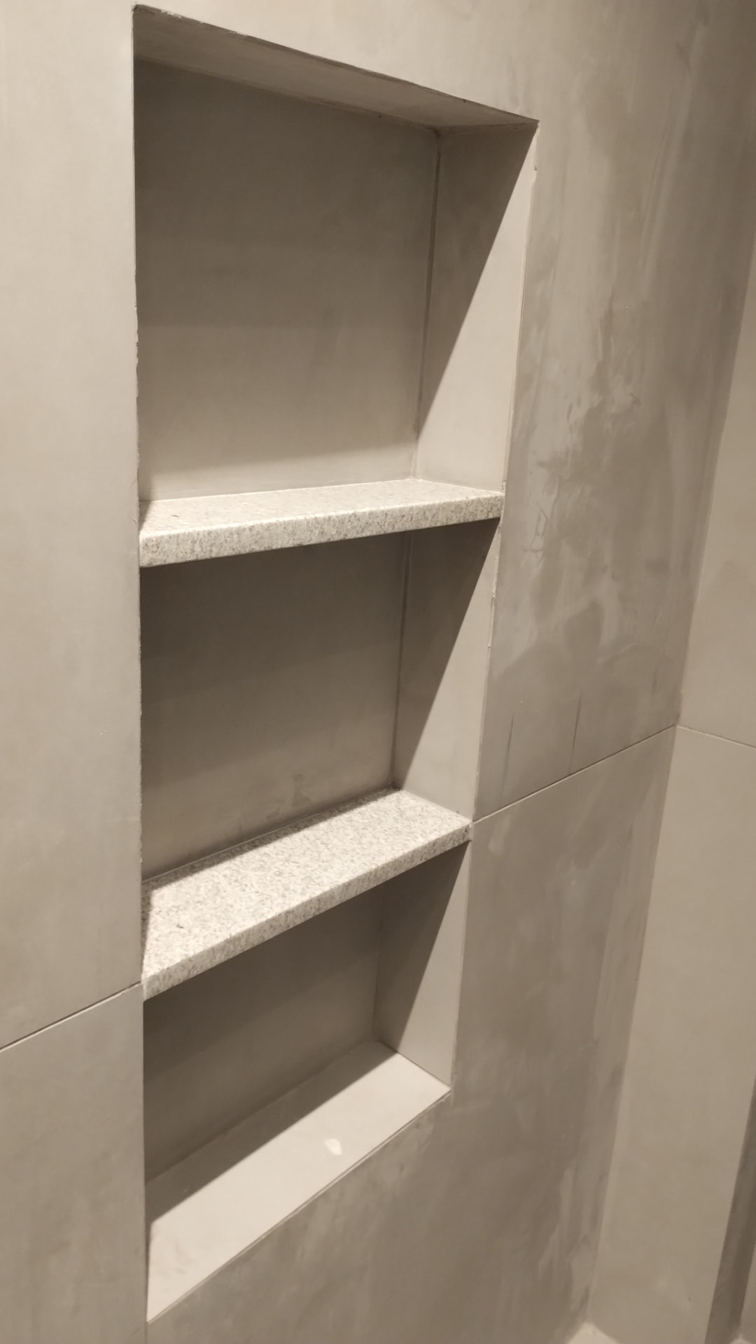 Prateleiras Granito Branco Itaúnas